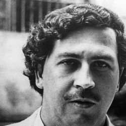 El 19 de junio de 1991, Pablo Escobar, se entregó a las autoridades colombianas.
